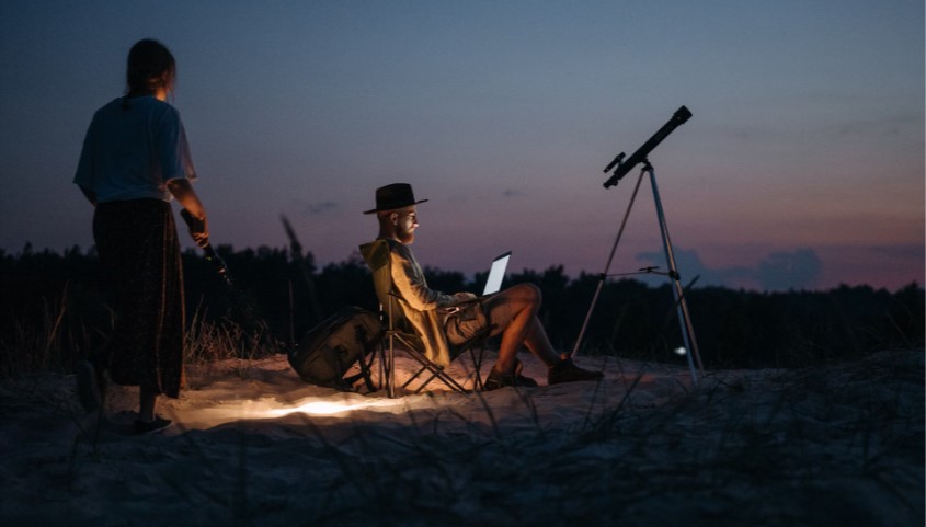 best-solar-gadgets-for-camping